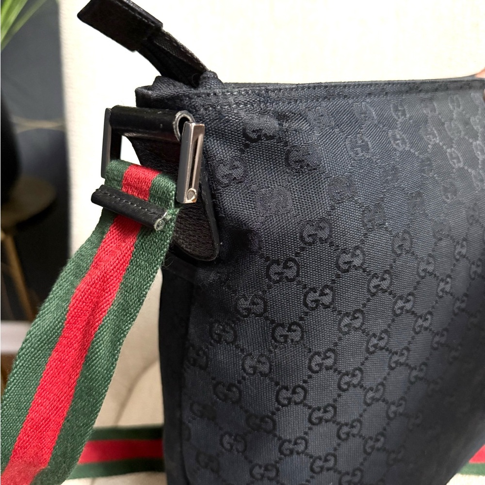 Gucci authentic black monogram canvas messanger bag unisex ribbon strap - Picture 10 of 16